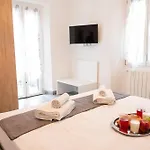 - 3 Min Walk From - New Flat For 6 Guests Apartment
