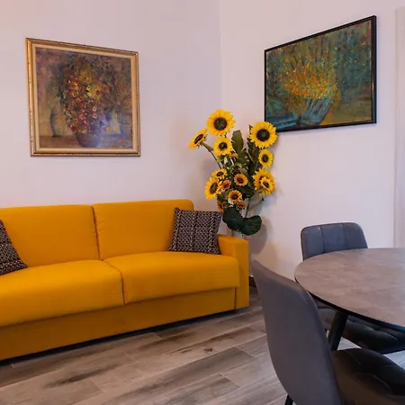 - 3 Min Walk From - New Flat For 6 Guests 아파트