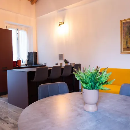 - 3 Min Walk From - New Flat For 6 Guests アッバディーア・ラリアーナ