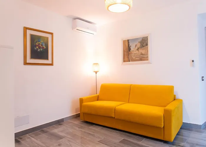 - 3 Min Walk From - New Flat For 6 Guests شقة اباديا لاريانا